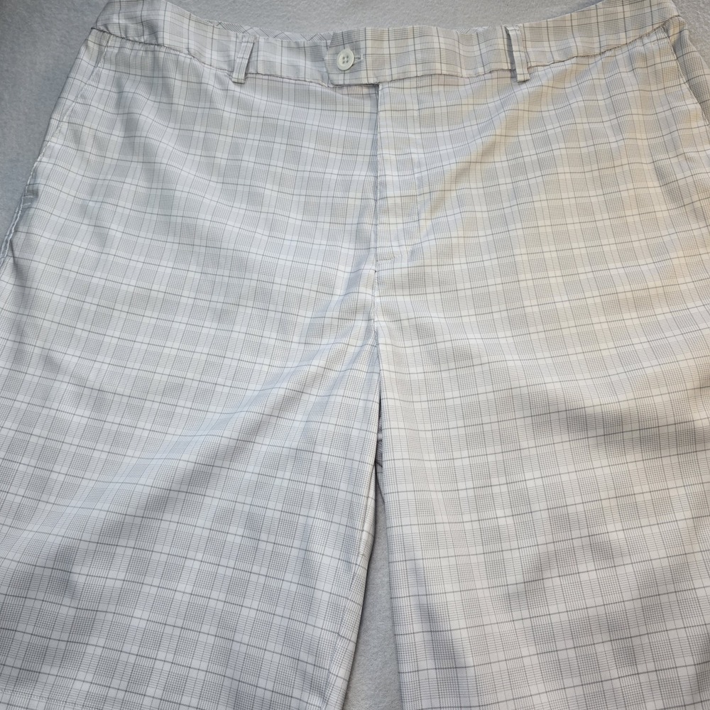 Under Armour Mens Golf Shorts 40 Plaid Grey White Performance Flat Front...